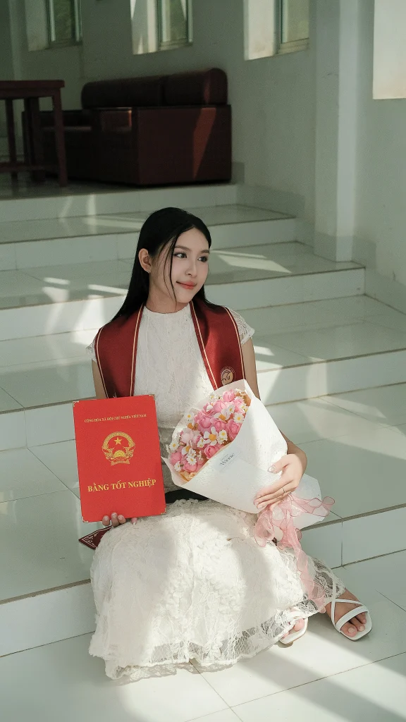 Choosing the Perfect Reference Photo for a Custom Portrait Gift: A Guide to Creating a One-of-a-Kind Keepsake nghe thuat chon anh mau 11zon